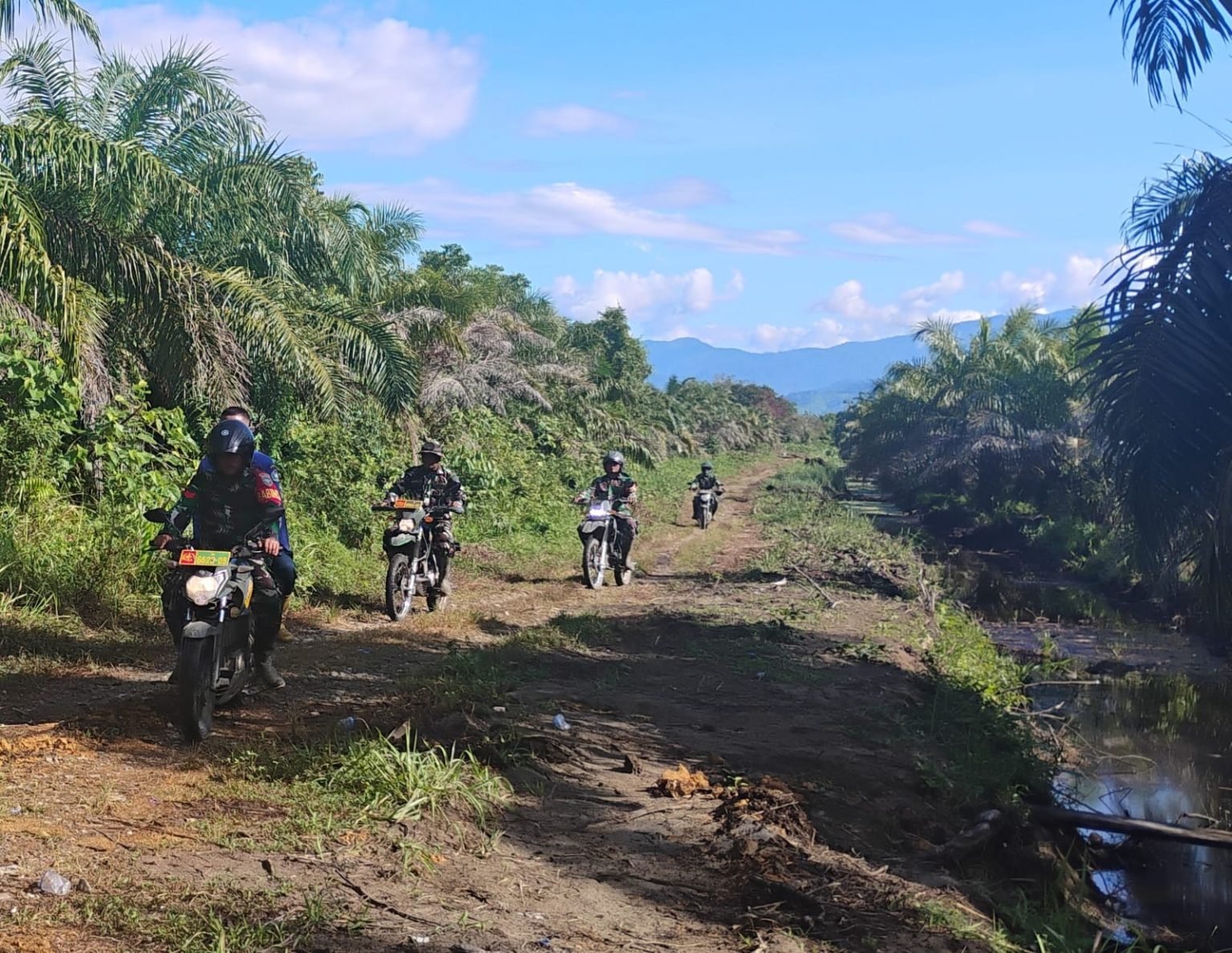 Korem 012 Lakukan Patroli Pencegahan Karhutla di Aceh Selatan, Masyarakat Diminta Waspada