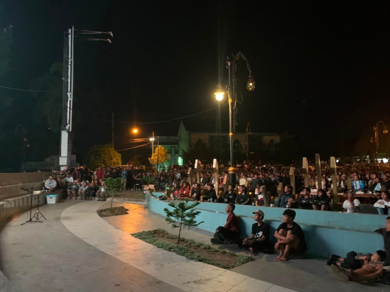 Kodim 1203/Ketapang dan Forkopimda Kompak Nobar Final Piala Dunia di Taman Kedondong