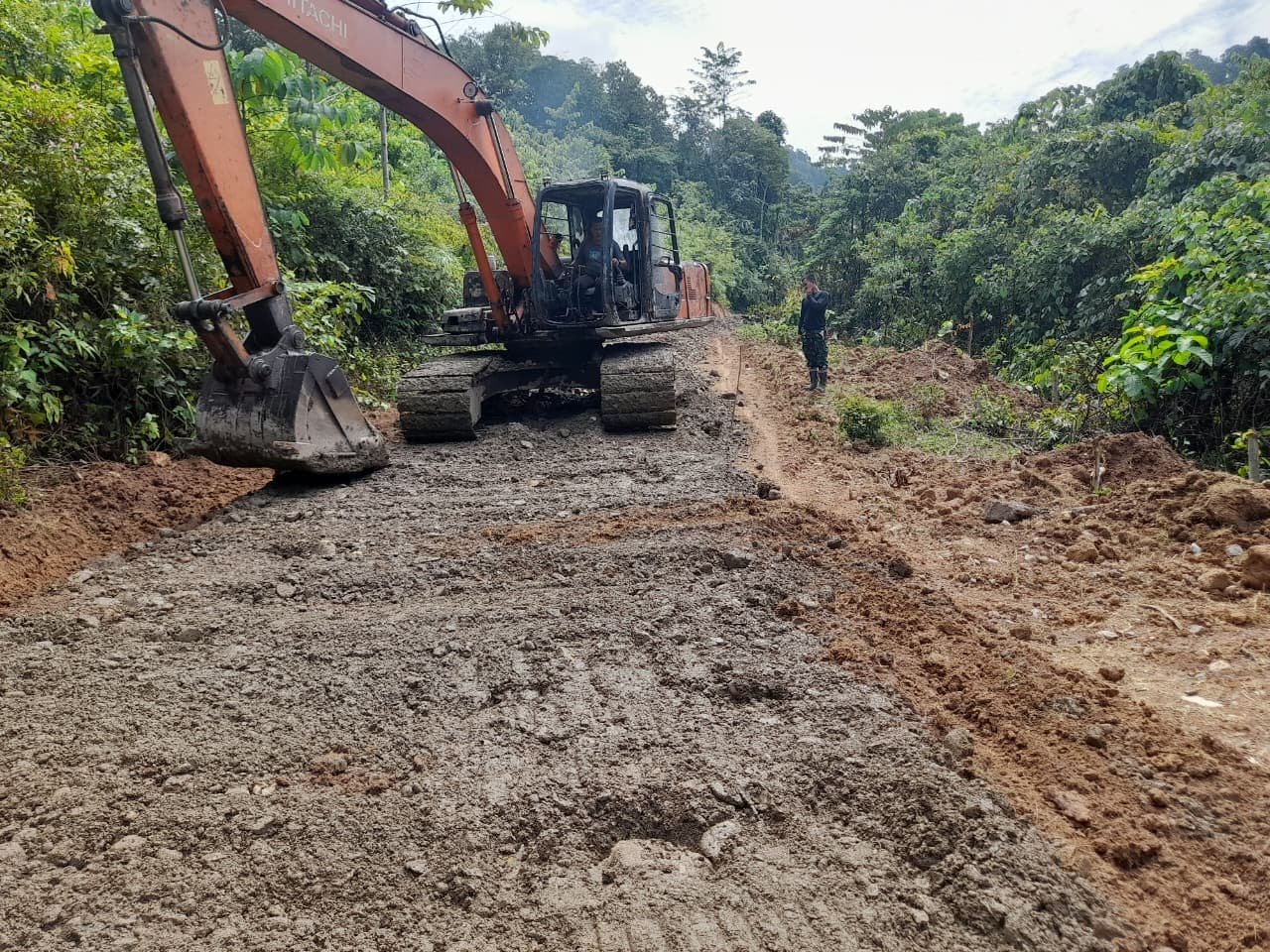 Langkah Pengurukan: Jalan 4,2 Km di Sarah Raya Mengerucut