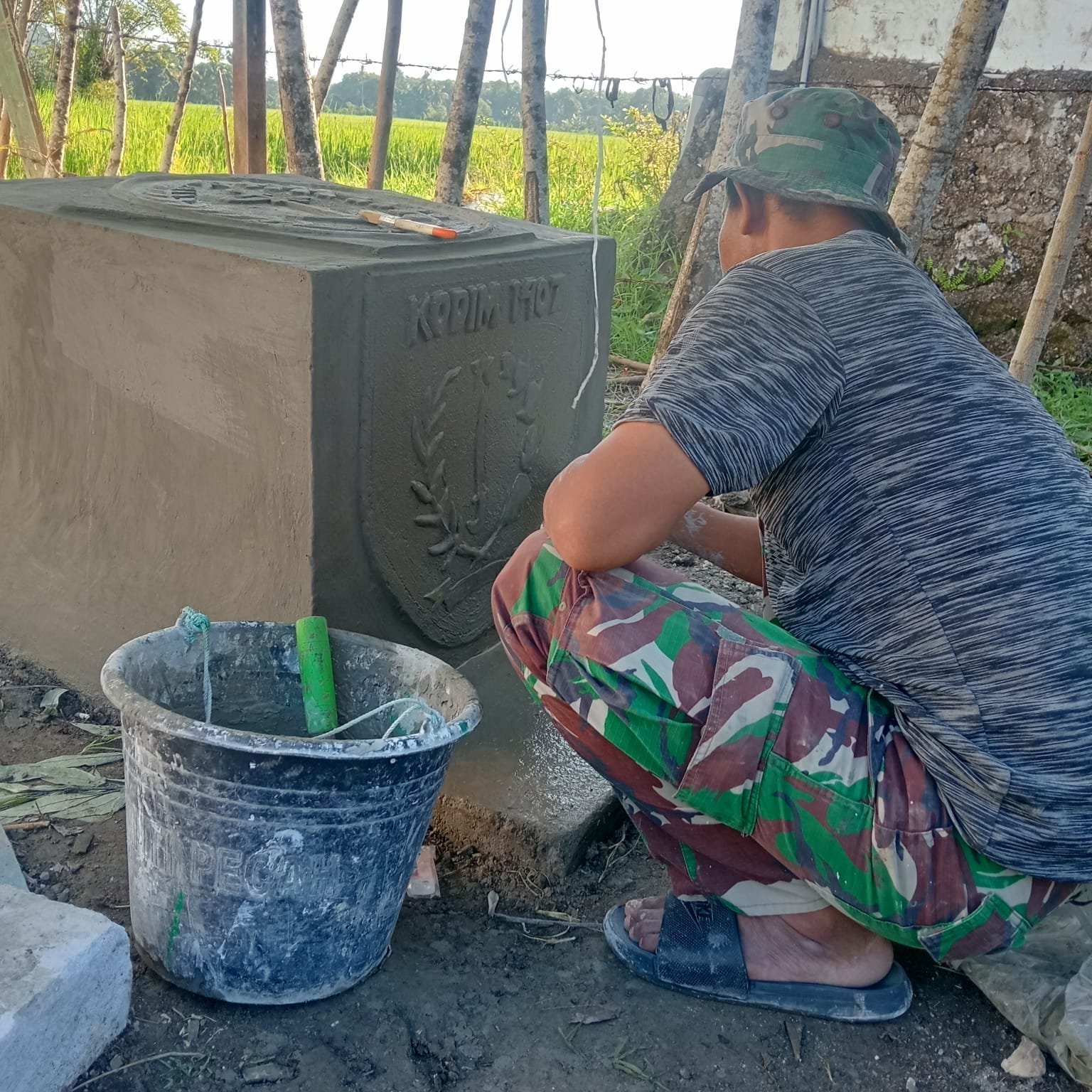 Prasasti Peringatkan Keberadaan RTLH Titik 3 di Rumah Ibu Rosmina