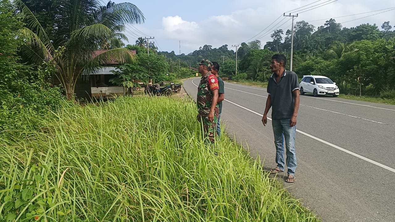 Babinsa Kodim 0114/Aceh Jaya Gandeng Masyarakat untuk Deteksi Dini Karhutla